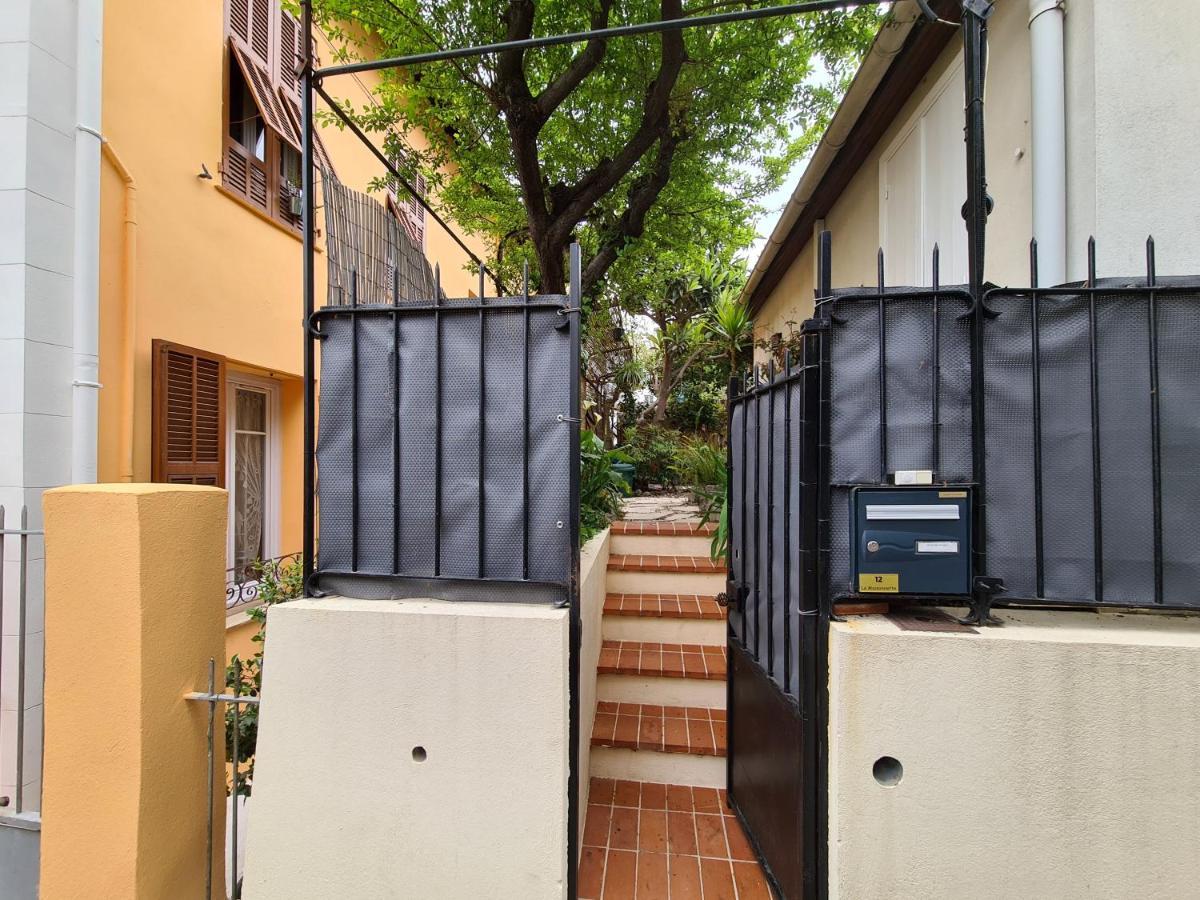 - Charming Little House With Terrace Niza